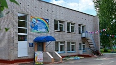 Входная группа Детский сад № 260.  Молодежная,  83